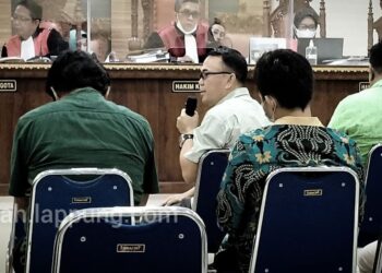 Hakim Sebut Anggota Polda Lampung Hepi Hasasi Plitat Plitut di Sidang Suap Karomani